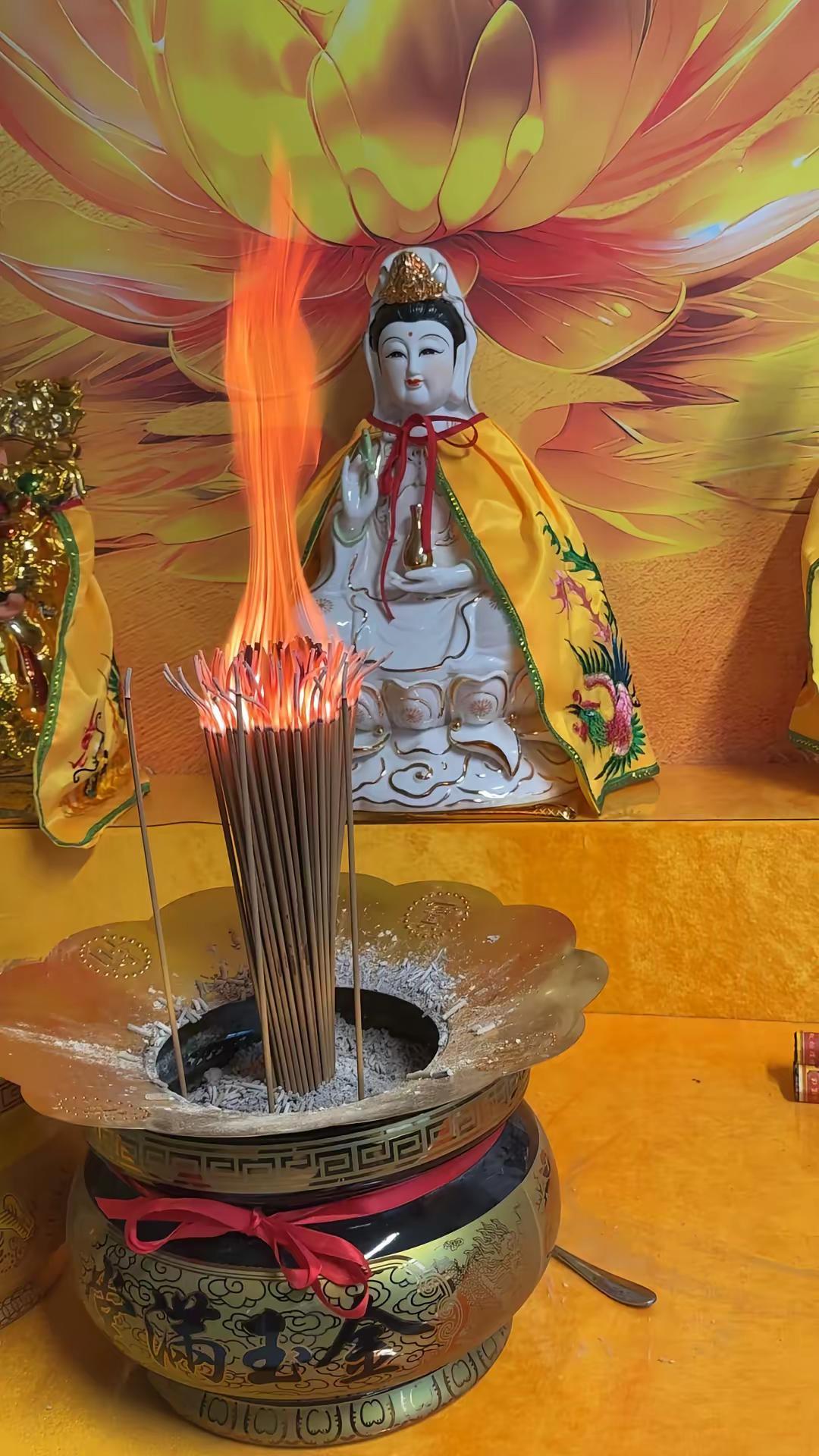 🙏🙏🙏许个愿吧南无大慈大悲观世音