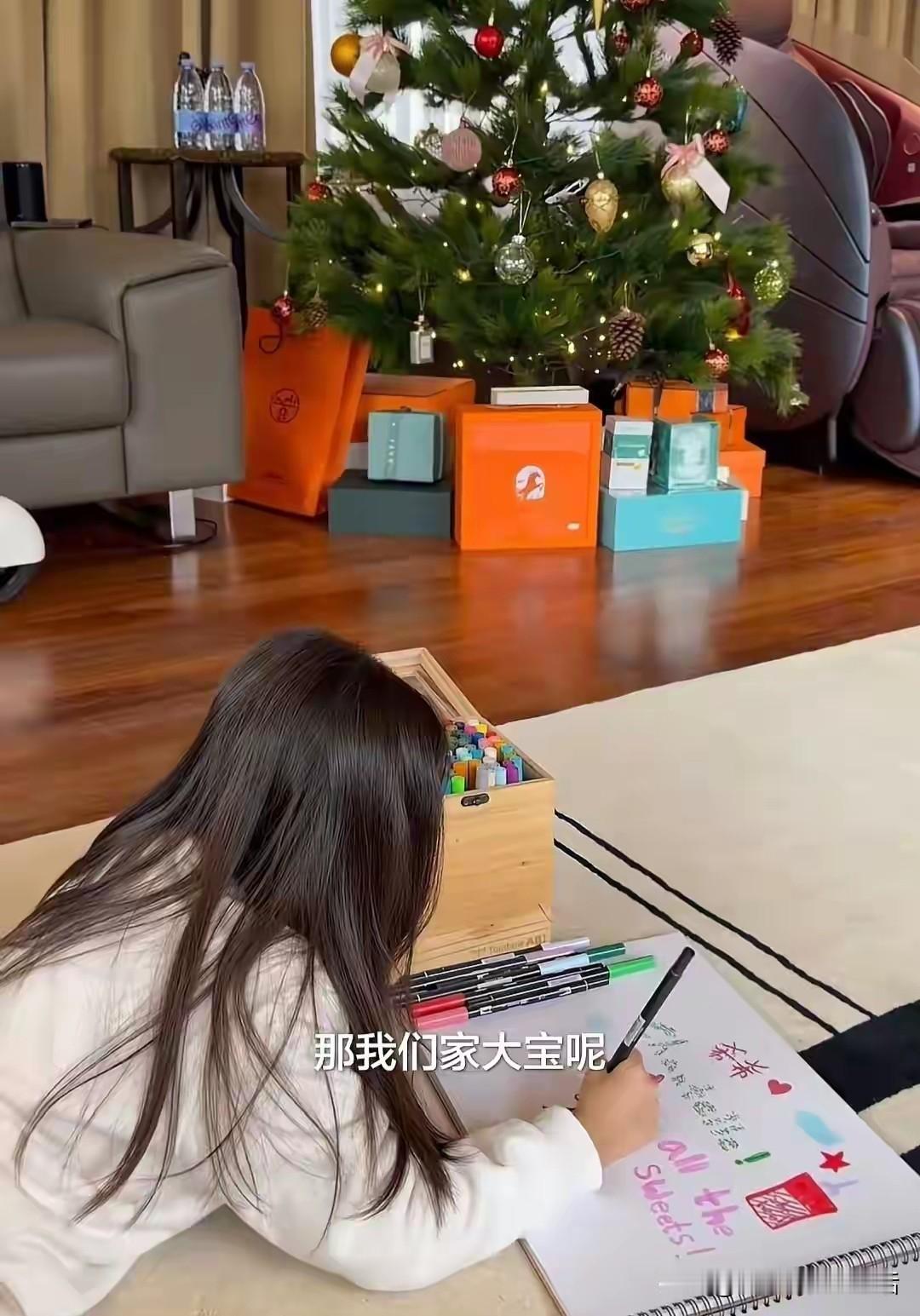 方媛拍摄视频，分享三个孩子的日常，家庭内景曝光。郭富城方媛婚后生活，一直是广大