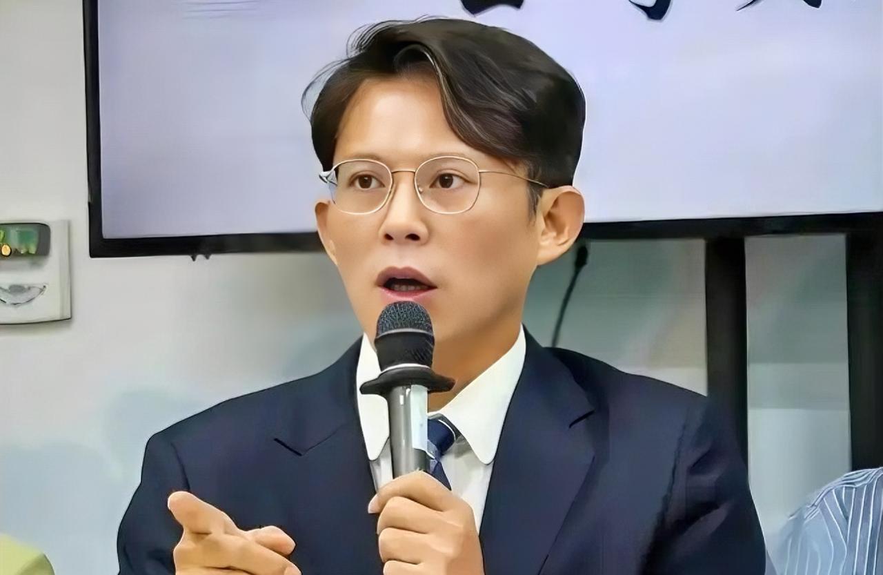 台“民众党”发布声明，3月30日，针对国民党主席郑丽文即将于4月7日率团访陆