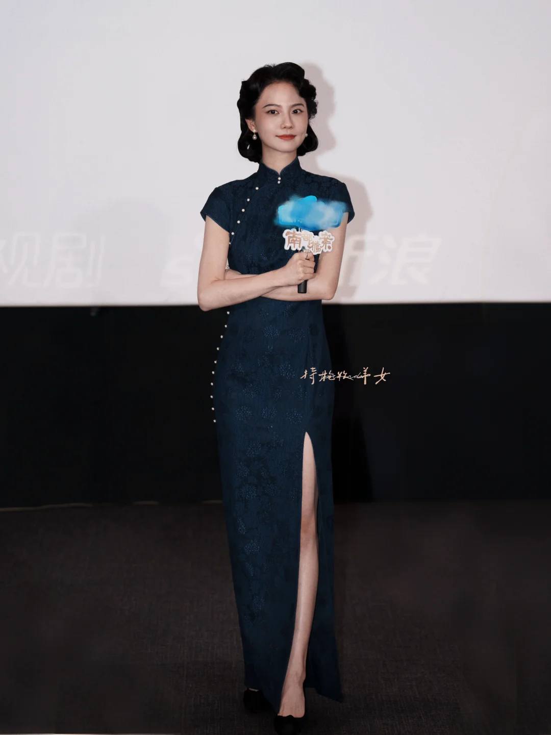 拍了拍姜珮瑶📸就这样昏倒在妈咪怀里了