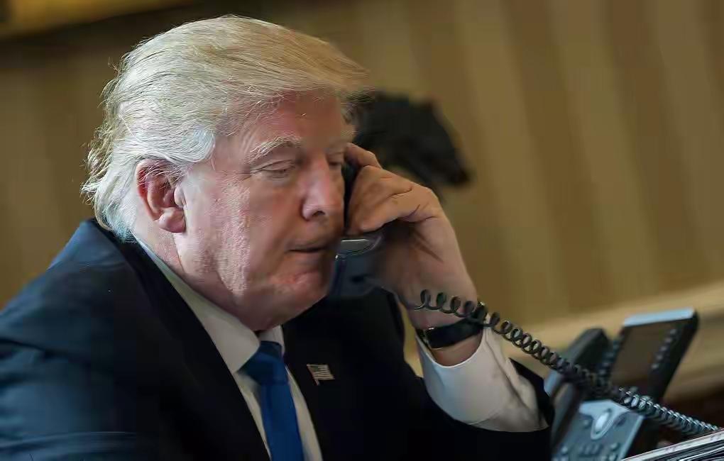 惊天通话！见泽连斯基前，特朗普密联普京1小时15分，俄乌大局彻底变天！俄乌