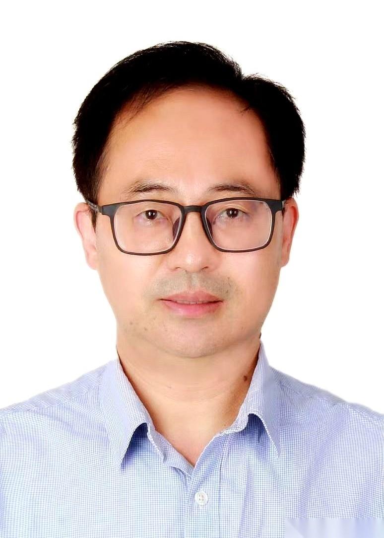 我天，四川有间中学直接把“扫地僧”请来当校长了。就是那个全省中学物理界的扛把子