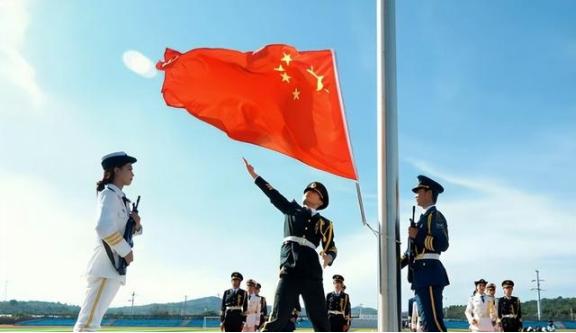 唐湘龙：“我认为中国如果够聪明，中国的想法应该跟我一样，过去，都是美国把人家拖进