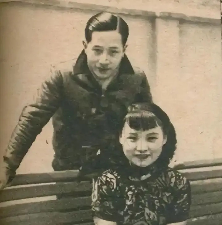 这就是胡蝶和戴笠的真实样貌，并非演员扮演，货真价实的罕见照片​​​