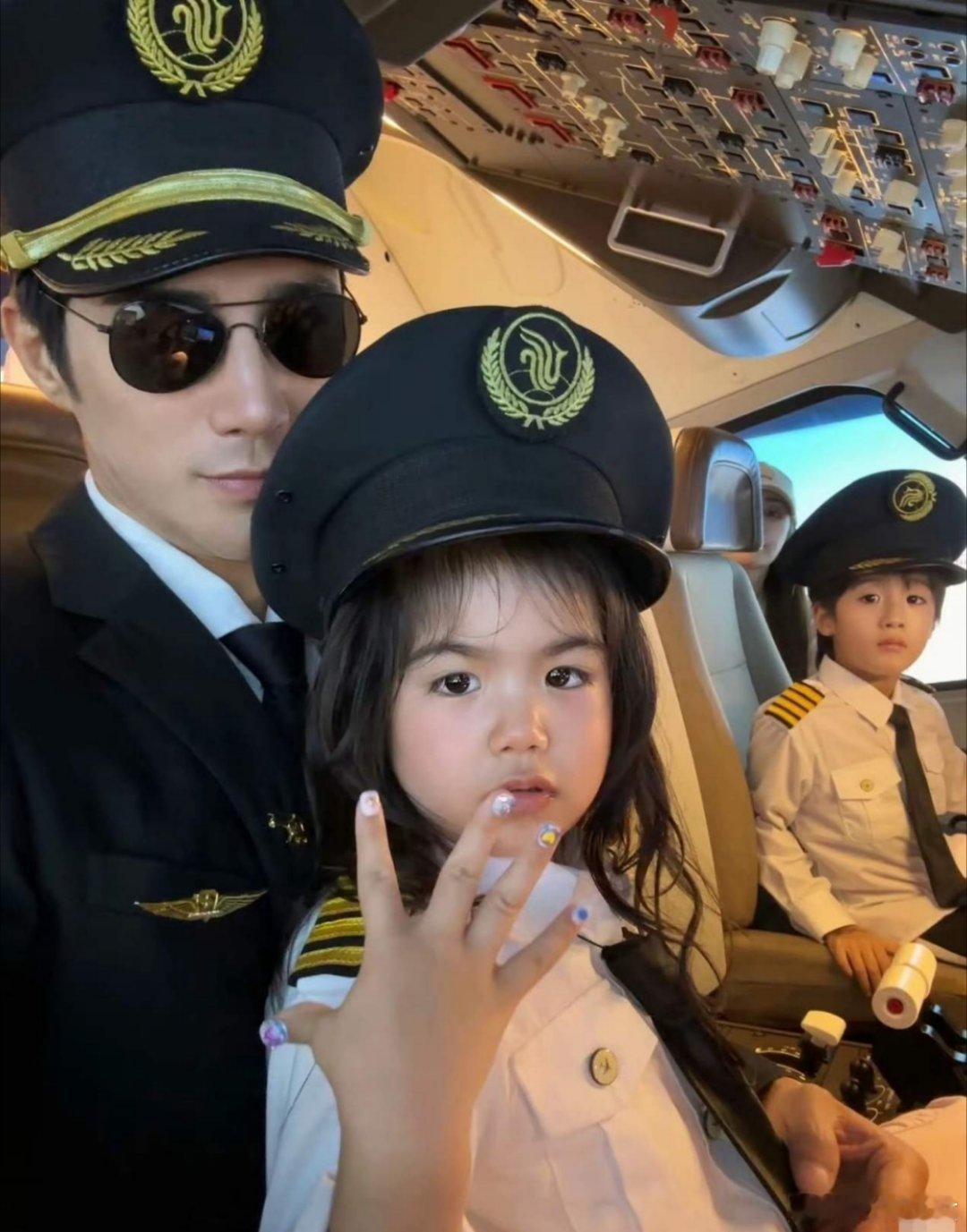 姜潮麦迪娜孩子颜值姜潮和麦迪娜的孩子颜值简直太绝啦！儿子丹尼尔完美继承了麦迪娜的