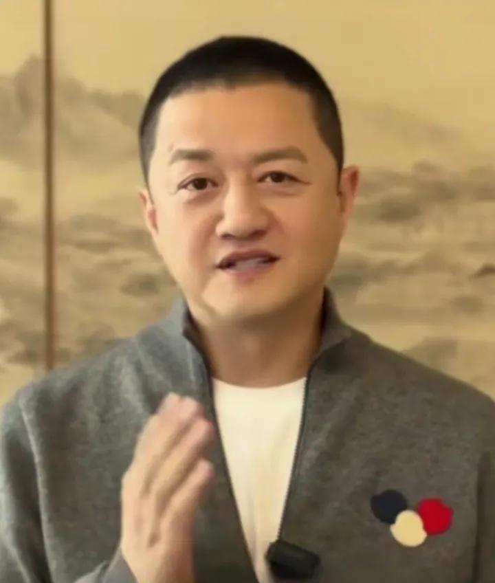 李嫣拉黑李亚鹏引共鸣！多少父母用“为你好”逼走孩子？“爸，别发养生文章了！”