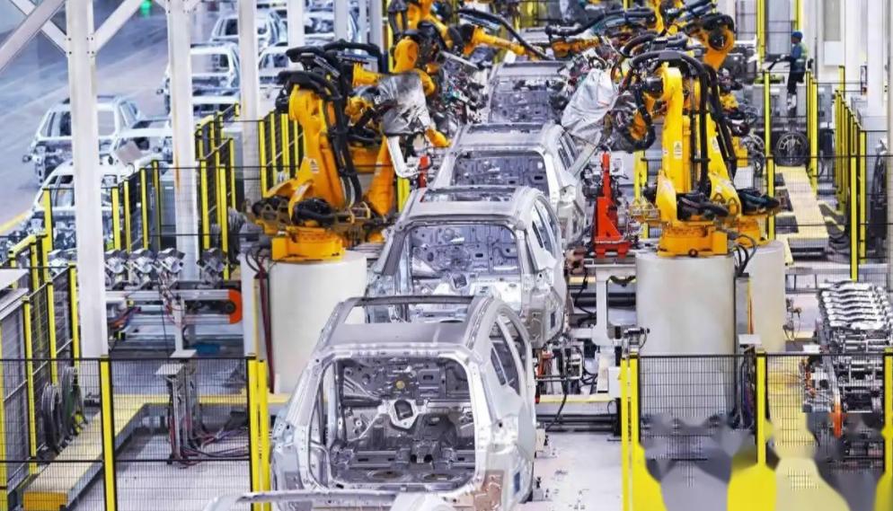 中方正全力对美反制，印度突然背后捅刀，直接对华电动汽车下狠手，中方这次一点没惯着