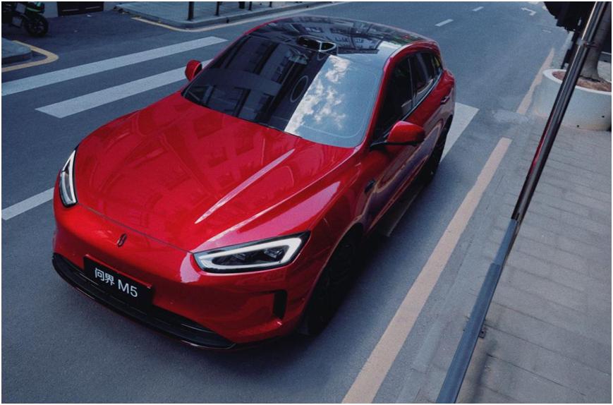 综合实力考验：问界新M5Ultra对比特斯拉ModelY谁是更明智之选？ 