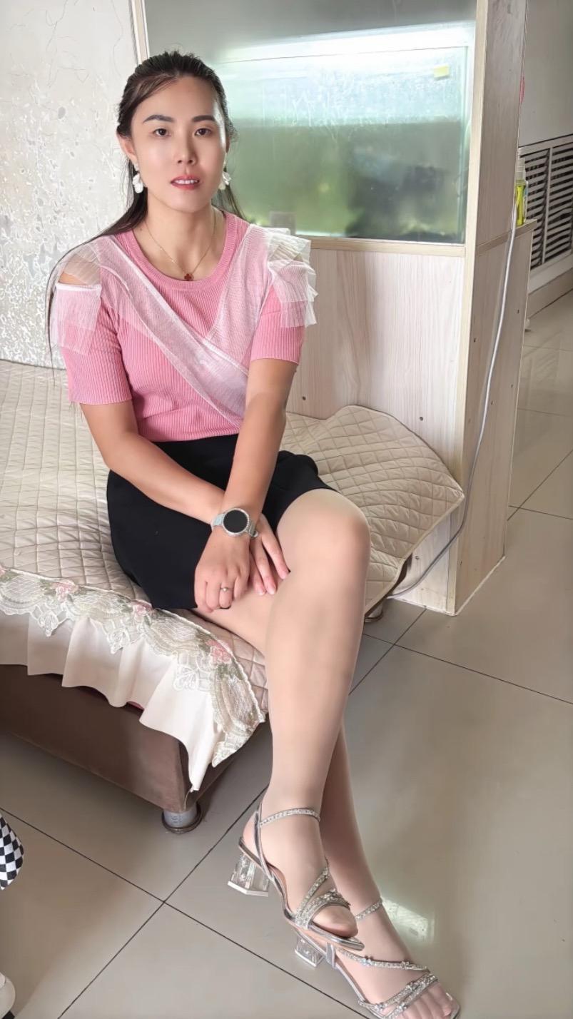 给闺蜜哥哥介绍的同事