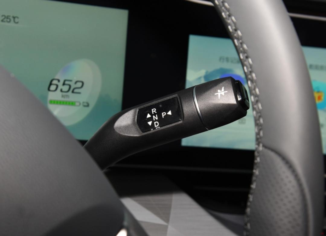 关于新能源车因为跑车，上一阵看了看新能源车。之前早就看过关注过一些电车，但是