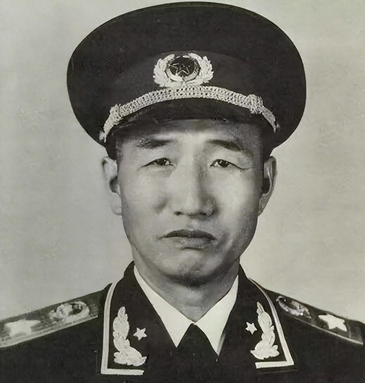 1990年徐向前病重，秘书紧急联系叶剑英并请同声翻译员紧急协助，到底发生了什么？