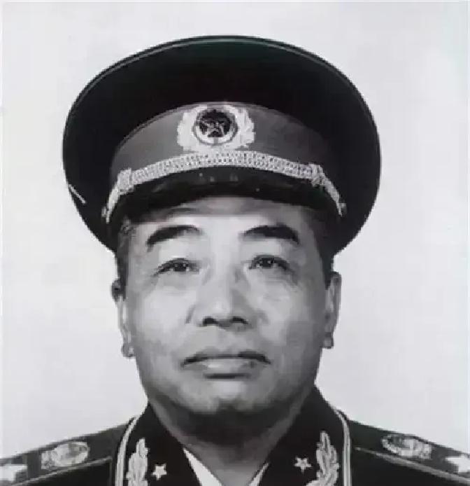 1957年的一次军委会议上，彭德怀当面批评刘伯承，话说得很重。不要忘了，红军时期
