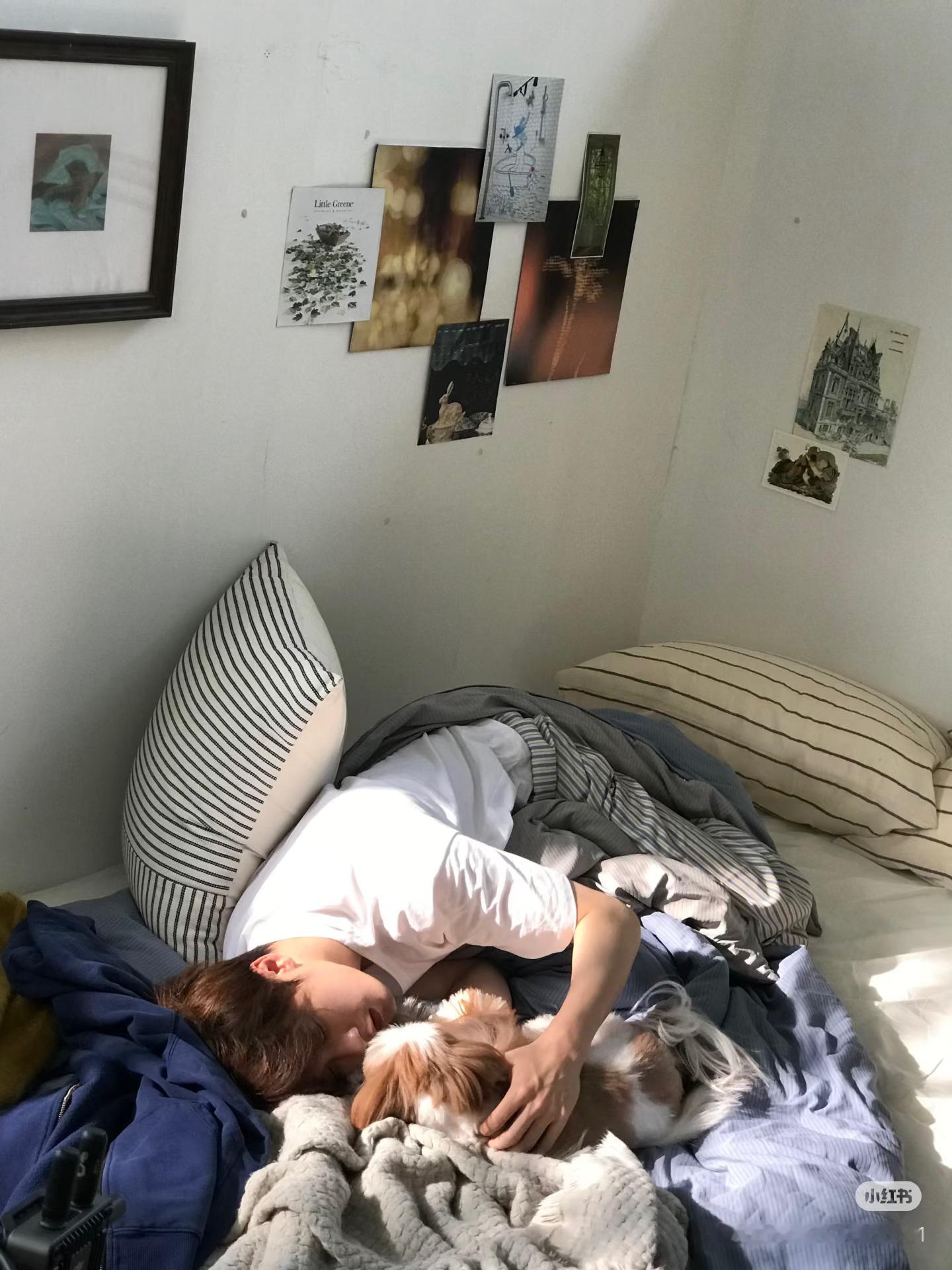 我们会不会有点儿太暧昧了老公？就…直接上床了？