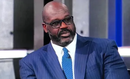 沙奎尔-奥尼尔在节目中谈及本赛季对湖人前景的看法，奥尼尔表示：“信不信由你，湖