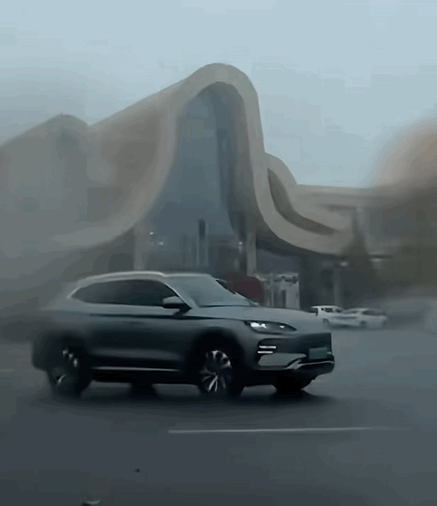 比亚迪：“这就是现实版的天打雷劈？完全没想到，本以为友商的5C质检已经很严格了，