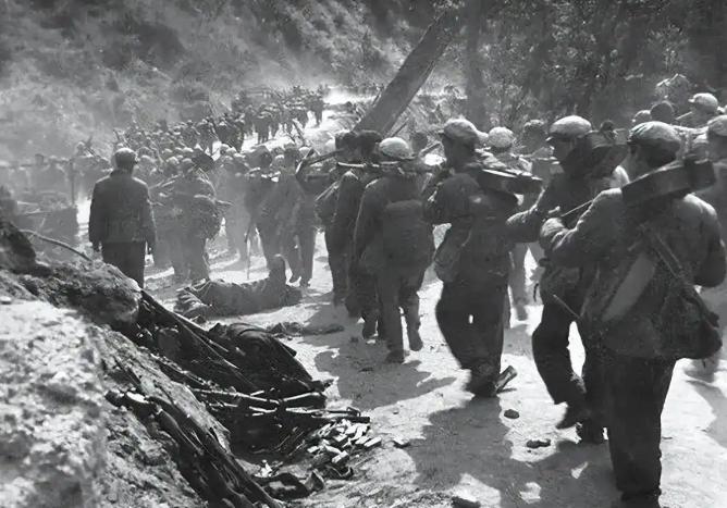 1962年中印边境战争，中国打赢之后主动撤军，为啥对印度是致命的？因为我们拒绝成