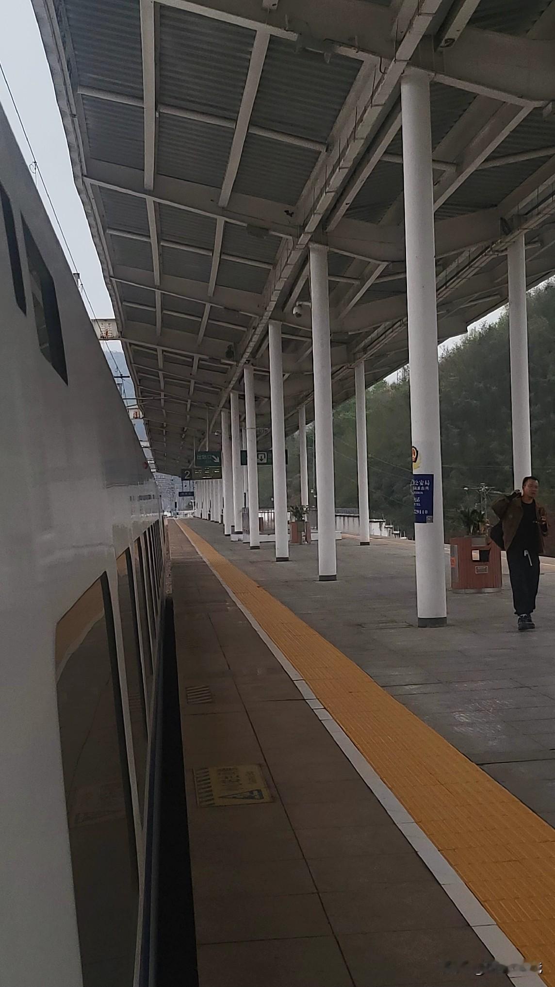 南通有三个火车站出行去哪个火车站坐车7月1号南通东站开始运行，如今南通市区