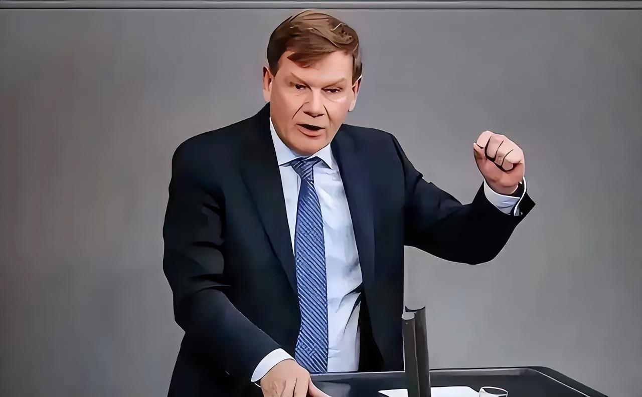 当德国政坛还在为对华政策吵得不可开交时,副总理兼财长克林拜尔已抢在外长出访前抛出