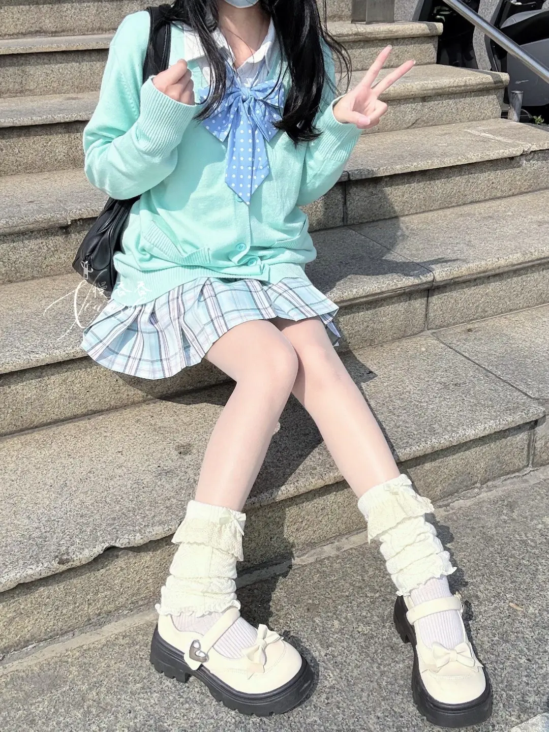 “无论发生什么困难，屁股永远都在你身后”