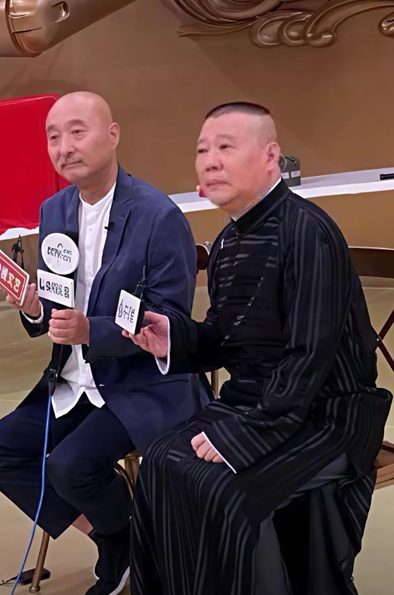 陈佩斯的《戏台》火了，郭德纲看了有点坐不住，不是他跃跃欲试又要拍电影，而是他看了