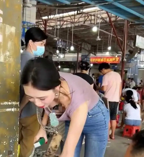有懂行的吗，这玉值多少？