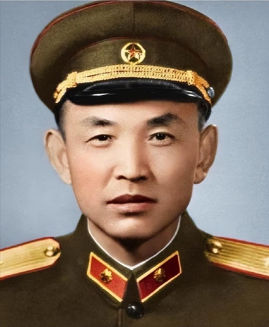 华国锋主席是毛主席亲自培养接班人，是第二代领导人，黎原将军为人正直，华国