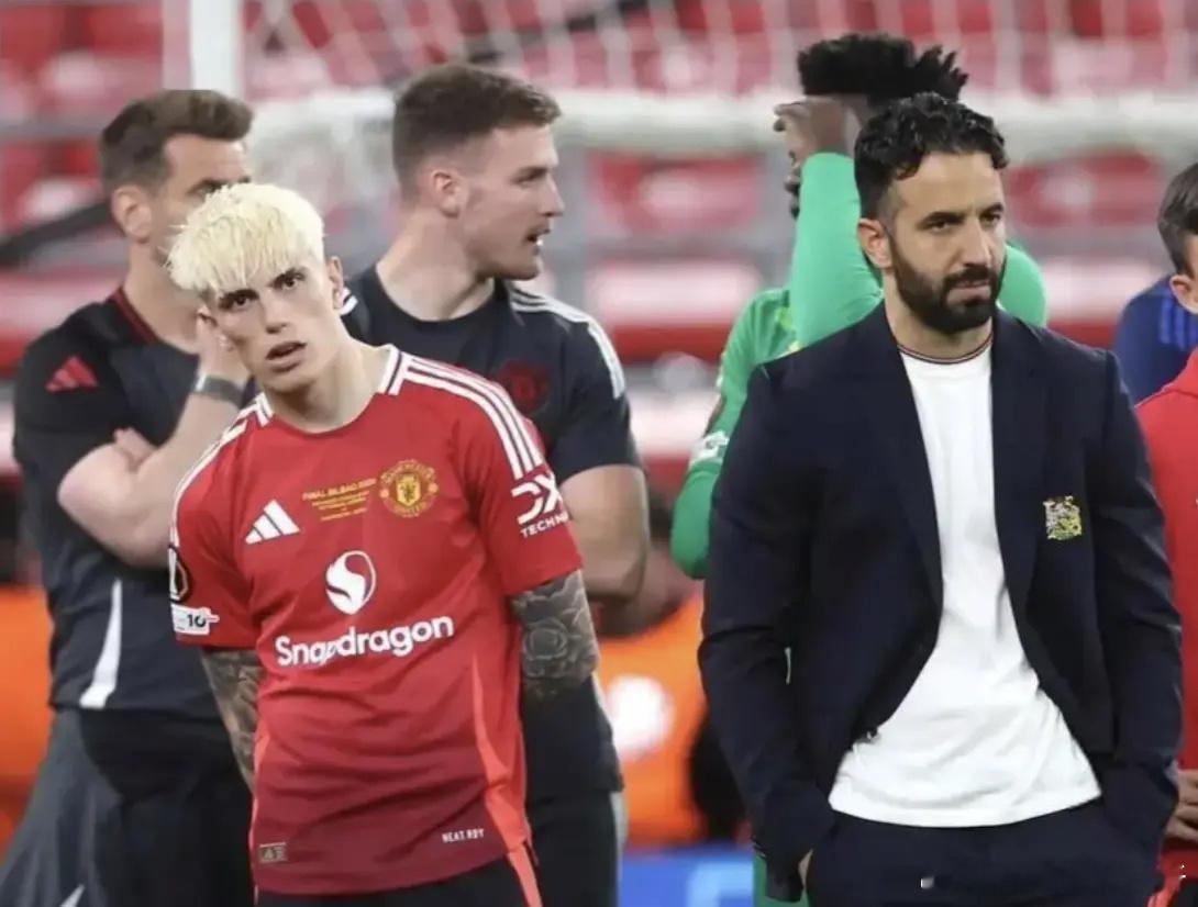 大仇得报？加纳乔光速点赞阿莫林下课球迷：卖你是他最正确的事北京时间1月5日下午