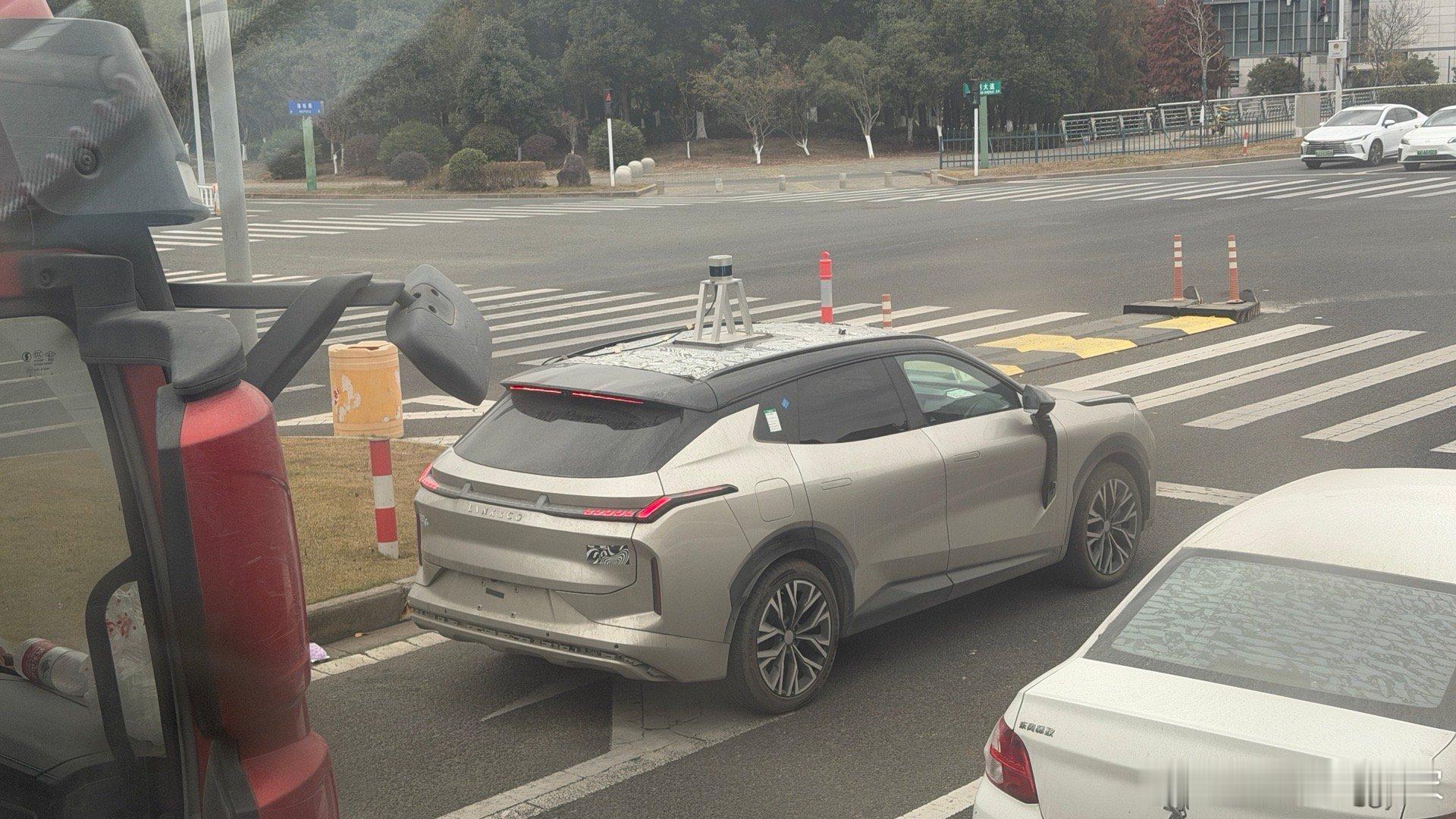 你们猜这是在干嘛？领克激光雷达慈溪·杭州湾新区