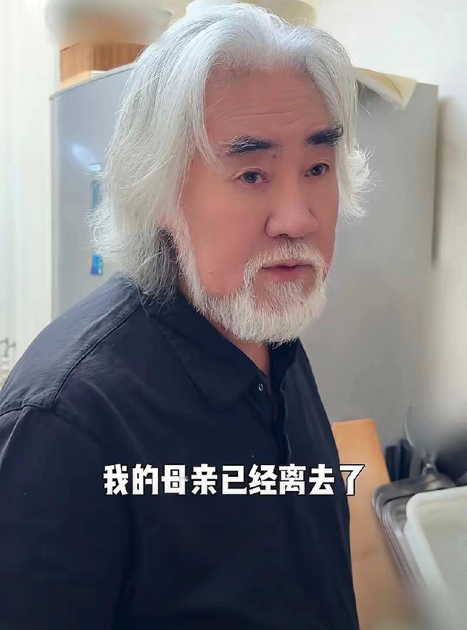 张纪中太暖心！亲自下厨做6道家乡菜，携四娃为杜星霖庆母亲节母亲节氛