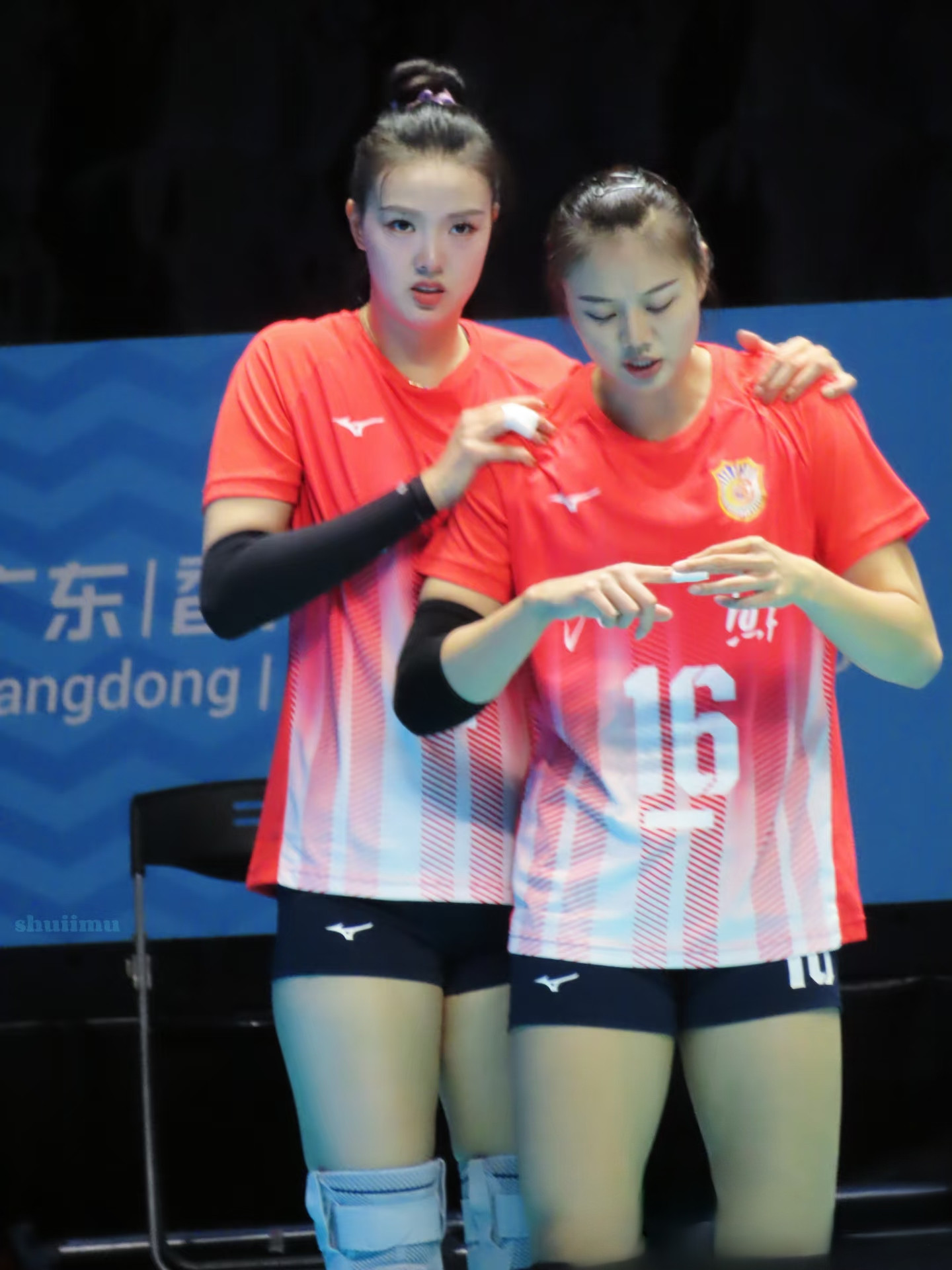 全世界最美的张常宁张常宁和龚翔宇是江苏女排也是国家女排的一对双子星⭐两人并肩征