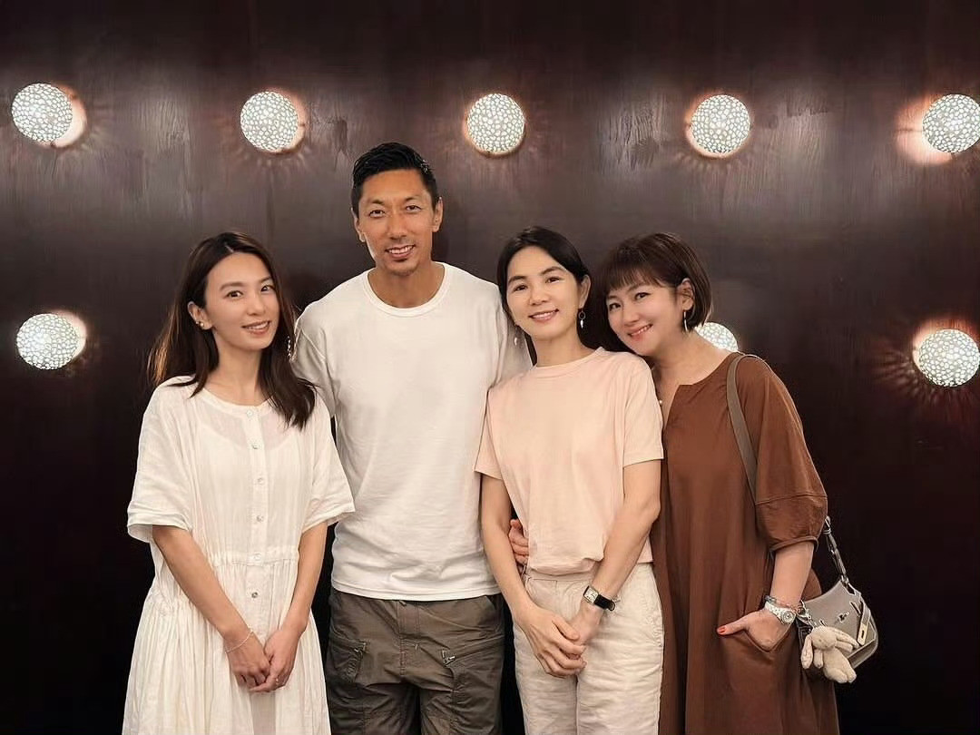 SHE合体啦！！姐三个状态都这么好！​​​