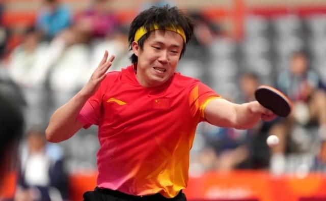 别让饭圈歪风，把国乒赛场变成互撕擂台看了昨天亚运会乒乓球男单决赛，林诗栋4比