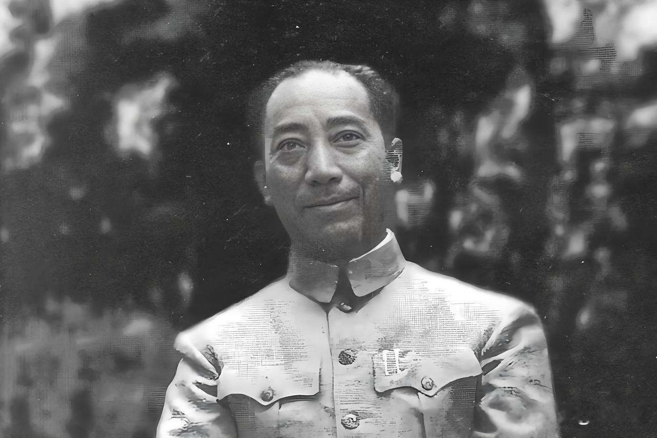 戴笠真能随意处置国军高官？别被电视剧骗了！咱先把戴笠这个人拎清楚。浙江江山人