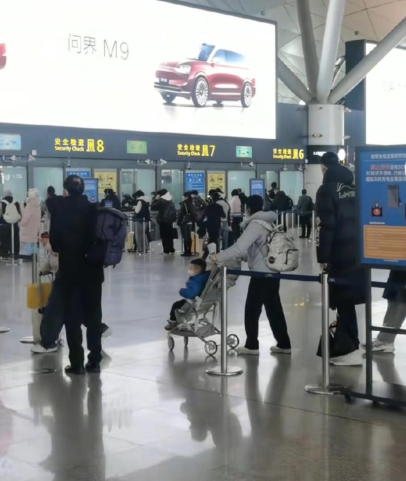 广东宏远抵达南京，引援被证明很成功，崔永熙麦考尔值得期待宏远已经抵达南京，