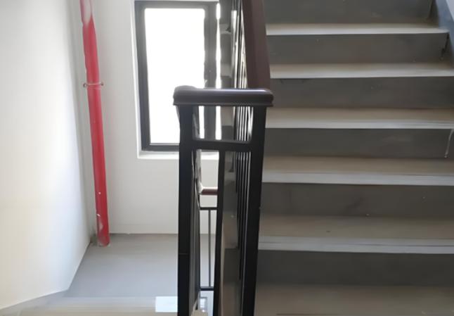 别再唱衰步梯房！这5大硬核优势，住过的人才懂谁说步梯房不值钱了？网上唱衰的声音