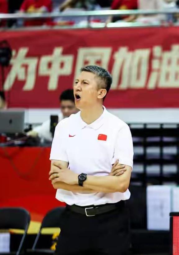 郭士强提出“保八争四”是非常理智的，目前缺席多名主力的中国男篮，在亚洲杯所在C组