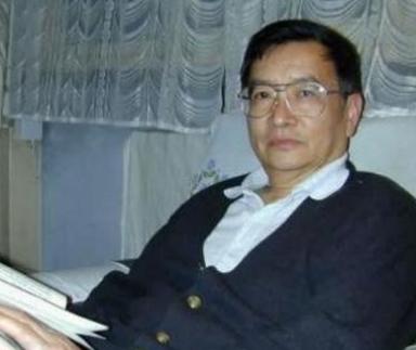 1969年，37岁梁从诫下放江西劳动，妻子周如枚立刻提离婚，还给儿子改名换姓，不