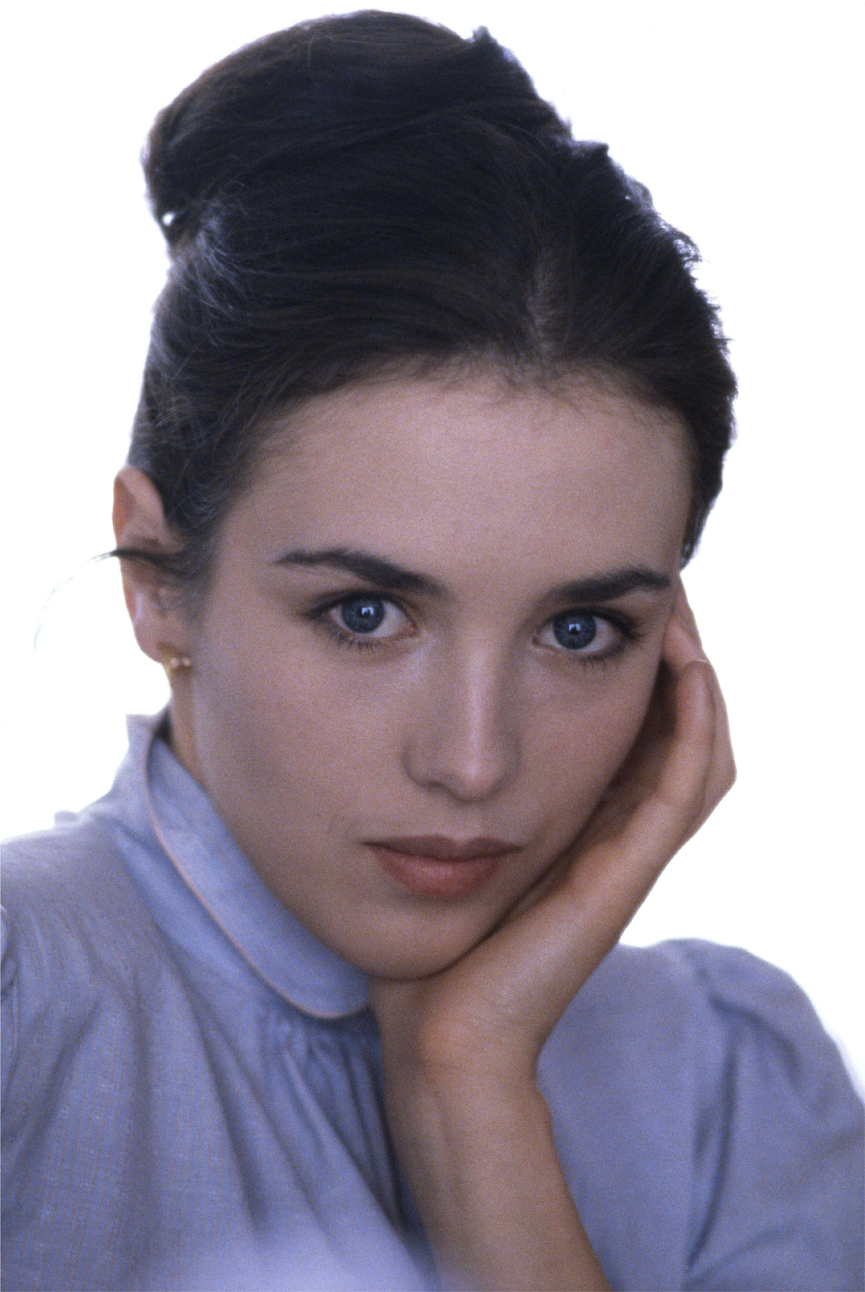 1980年，摄影师伊娃·塞里尼为伊莎贝尔·阿佳妮拍摄的肖像。​​​