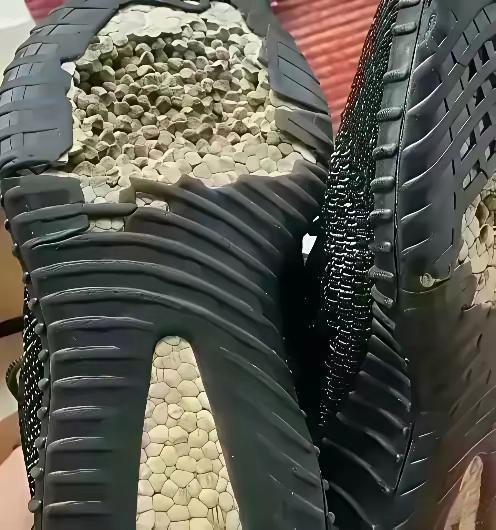 光说同样的些有便宜的有贵的，这一穿才知道[捂脸哭]