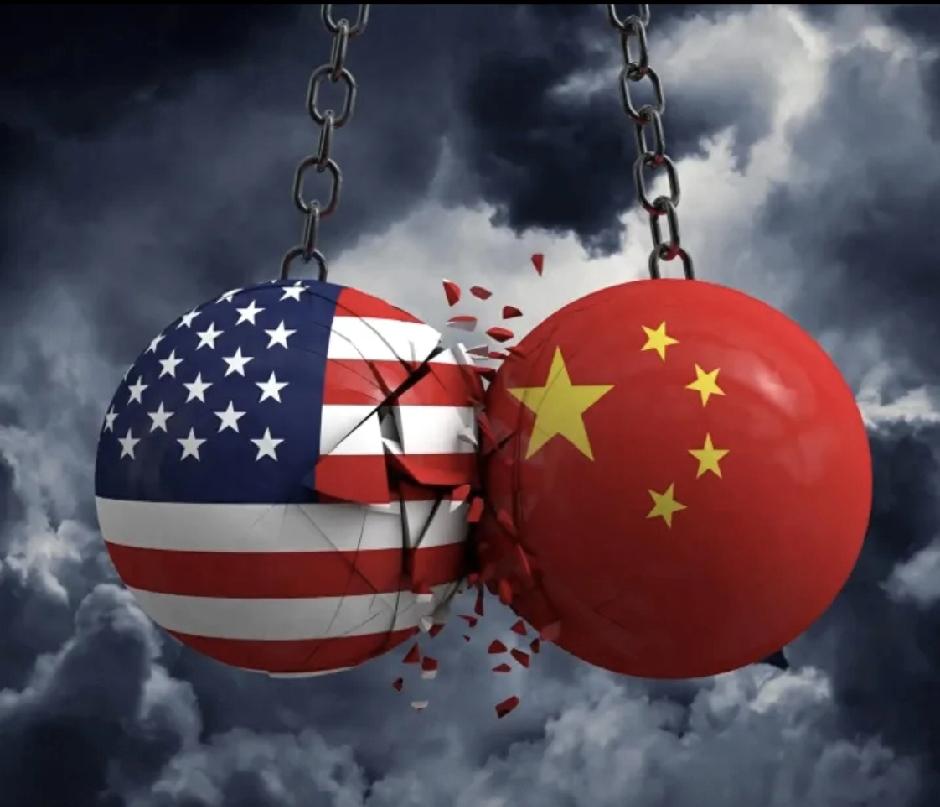 中国减持美债的进程与外汇储备多元化战略深度绑定。2025年7月黄金储备达7402