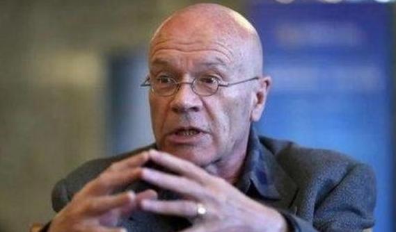 英国学者马丁·雅克，再次语出惊人！他说：“美国之所以一直针对中国，是因为中国犯了