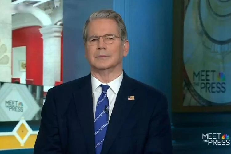 昨天，美财长贝森特对媒体说:“中国11月对美稀土供应同比下降11%至582吨，用