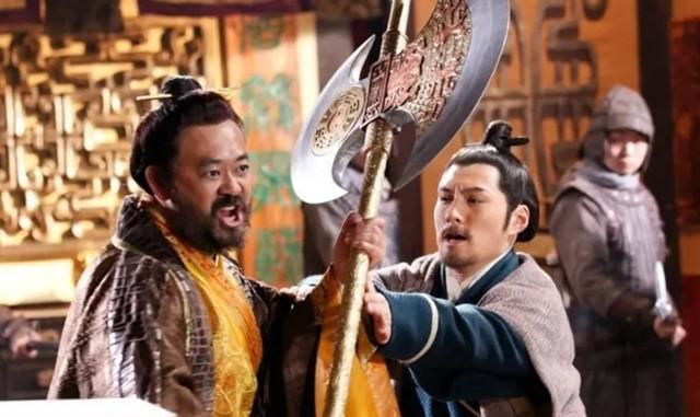 唐朝名将秦琼病榻12年，李世民广寻名医为他治病，秦琼为此感激涕零。但是，每次秦琼