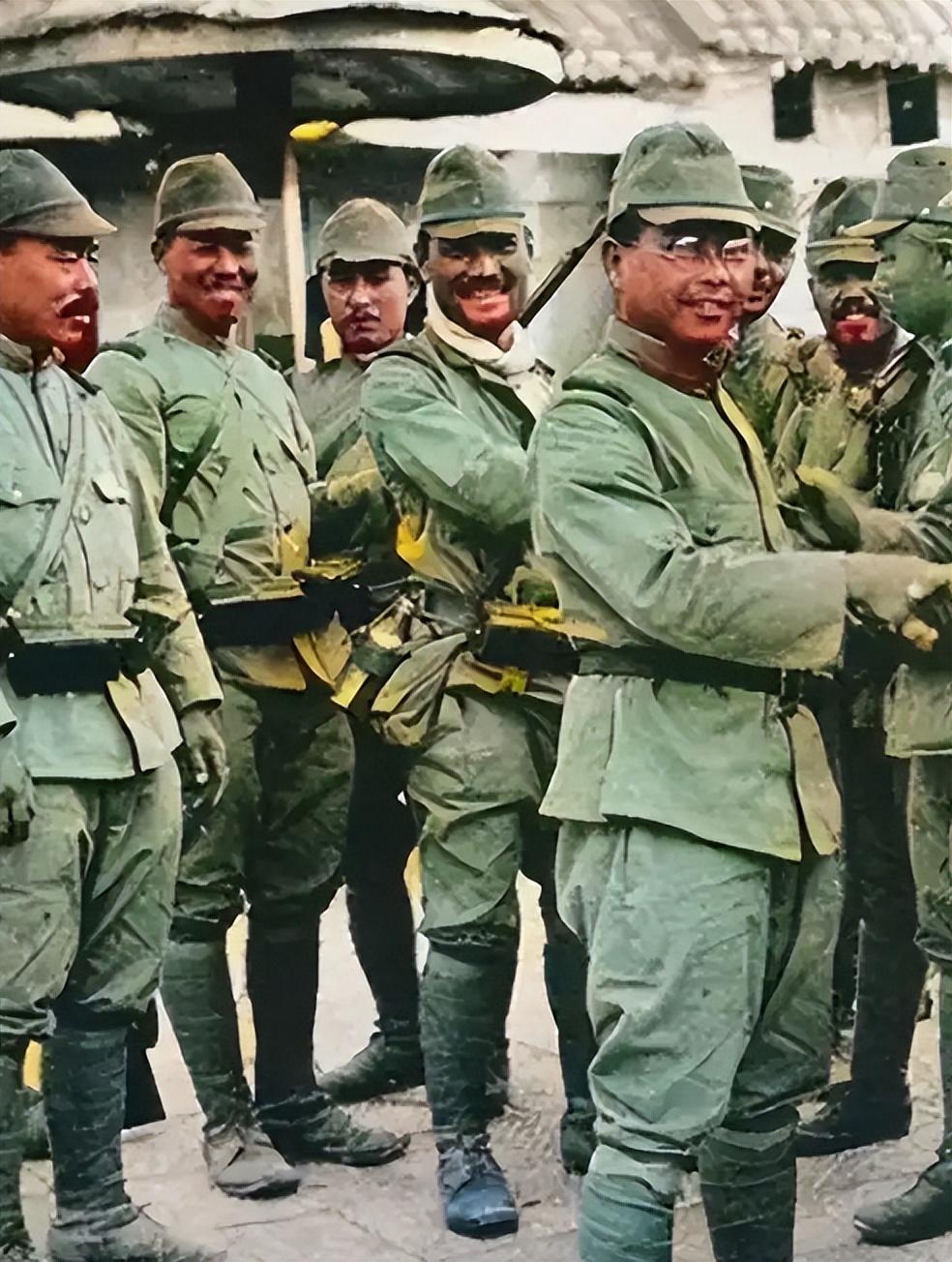 1944年，川军144师代师长张昌德率部投日，团长黄克烈被强行裹挟。在投日仪式上
