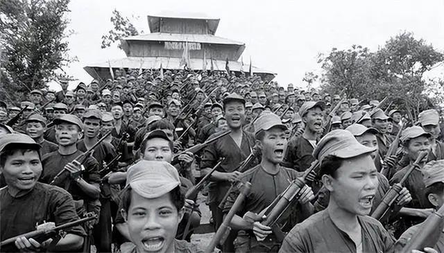 1943年，泰国3万精锐入侵我国云南，西双版纳危在旦夕，关键时刻，远征军93师以