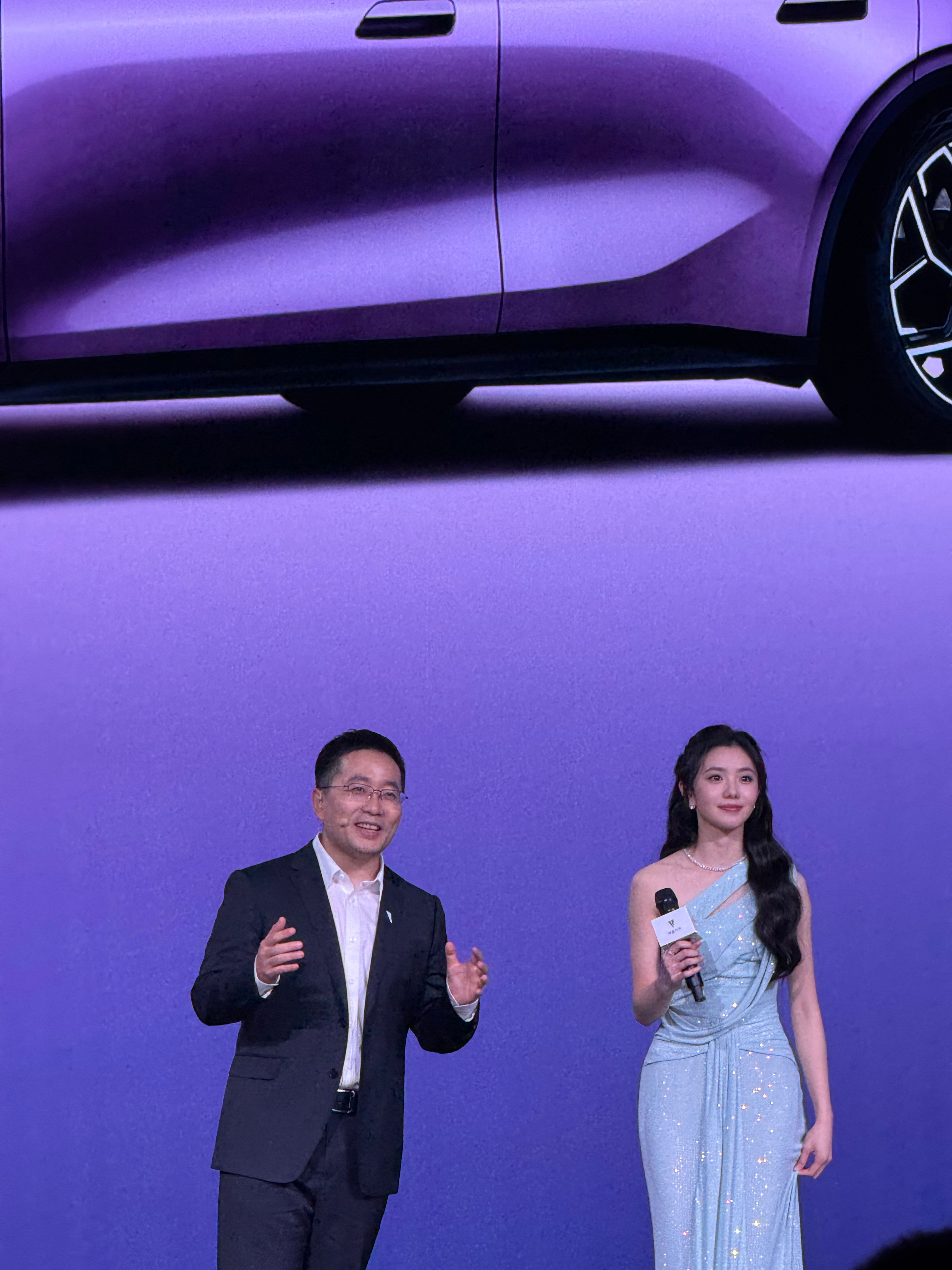 深蓝L06正式上市！比预售又降了7000，13.29起就能买到安兔兔跑分排名第一