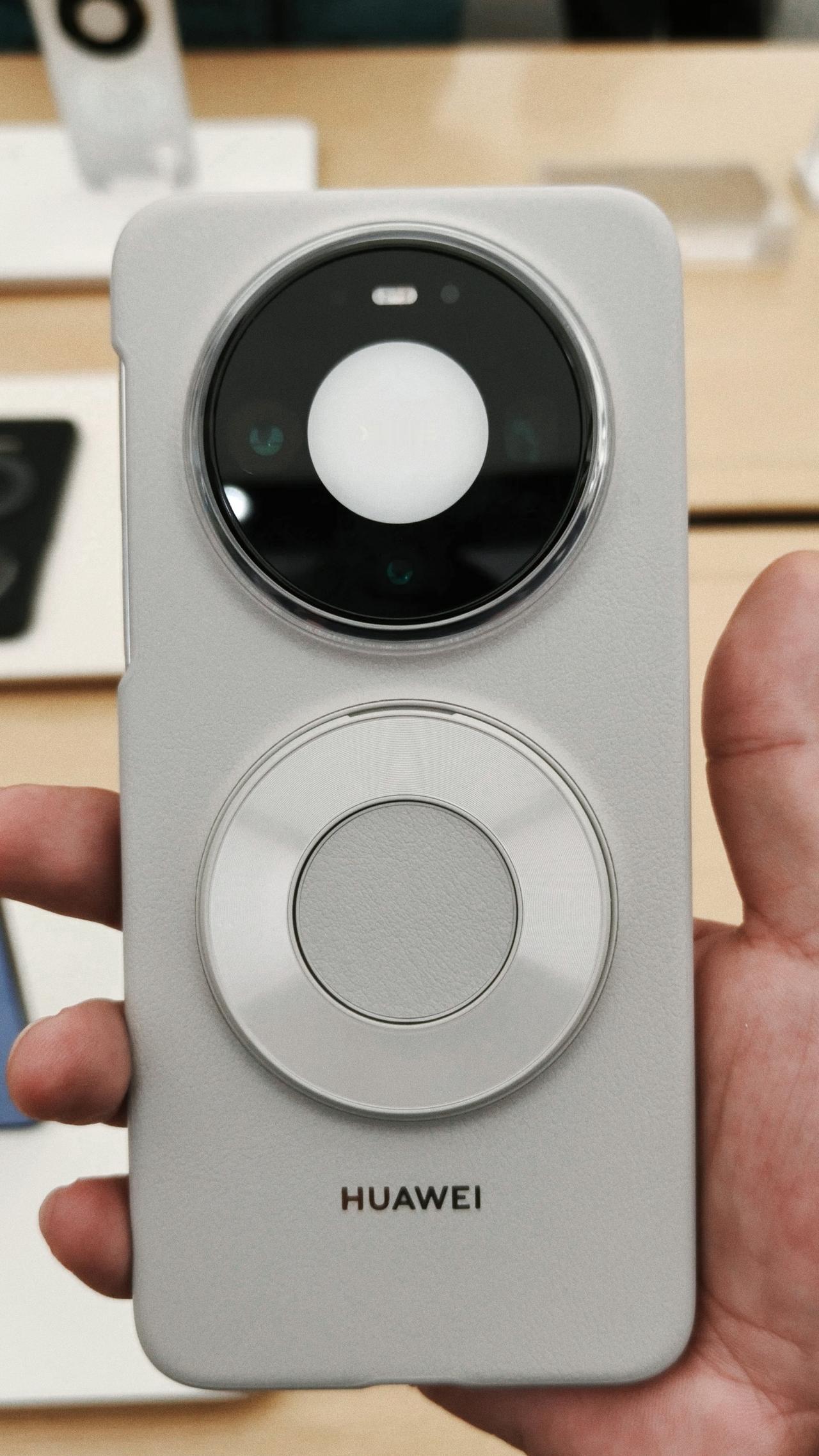 真替友商着急，华为Mate80ProMax这五个黑科技，到底有多逆天1，