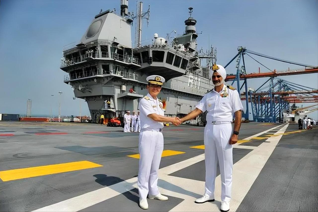 印度军演“座上宾”伊朗护卫舰，返航途中竟遭美军潜艇“猎杀”！国际规则彻底崩坏，而