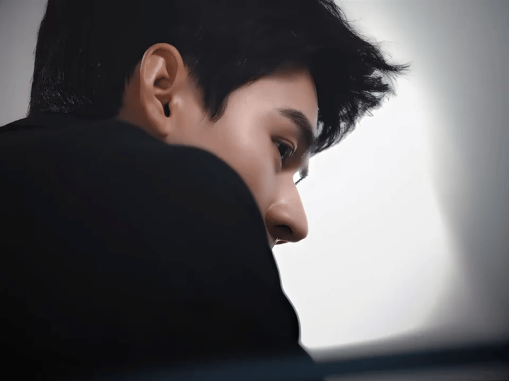 家事法庭大结局《家事法庭》今晚大结局，这剧播得不错，收视和口碑都有了，龚俊也有各