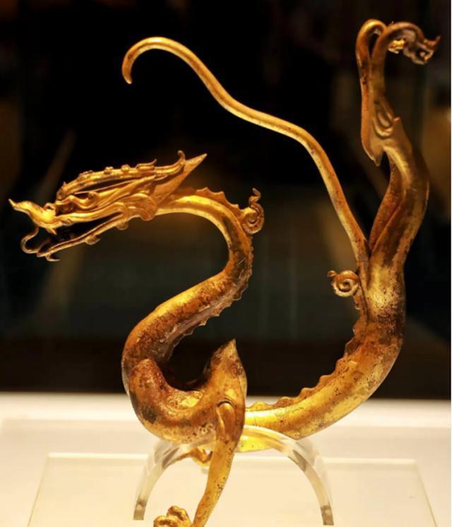 1963年，西安有一个老农，由于生活的艰辛，老农一家一直没能修建一个像样的房子。